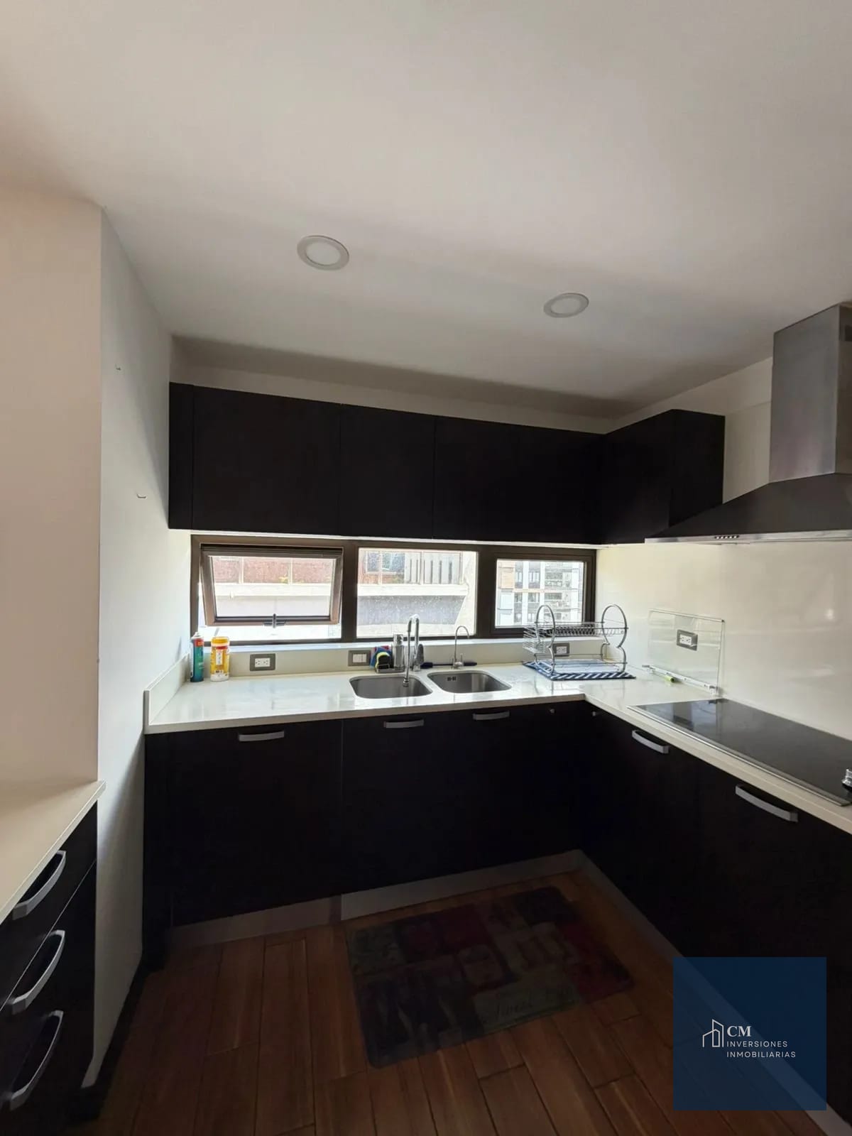 Cocina — Vive con estilo en Vista Hermosa I: apartamento amueblado en renta Z15 — Apartamento en Alquiler en Vista Hermosa I, Zona 15, Guatemala, Ciudad — foto 5 de 14