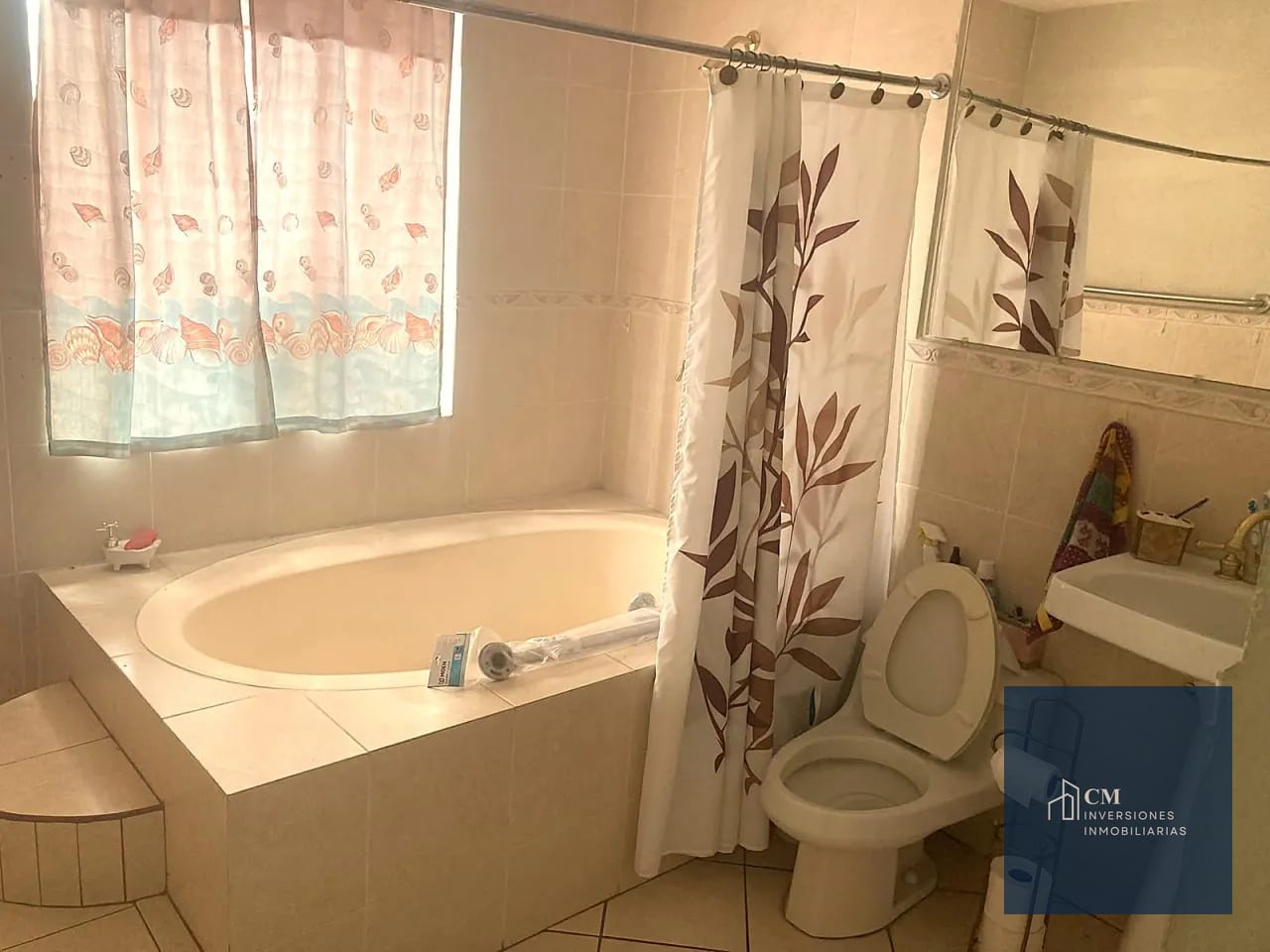Casa en Lomas de Portugal, Mixco — Casa en Venta en Las Hojarascas, Zona 1 Mixco, Guatemala, Ciudad — foto 7 de 9
