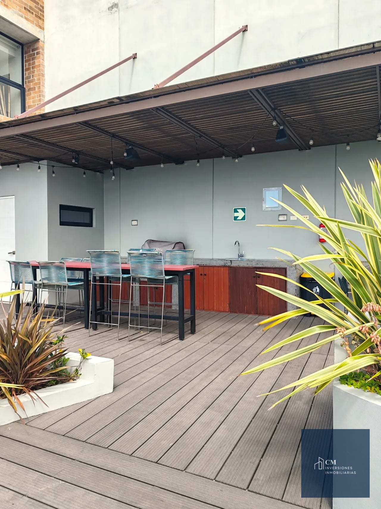Rooftop — ¡Tu mejor Inversión! ¡Amplitud, pérgola y jardín! — Apartamento en Venta en Ciudad Vieja, Zona 10, Guatemala, Ciudad — foto 9 de 17