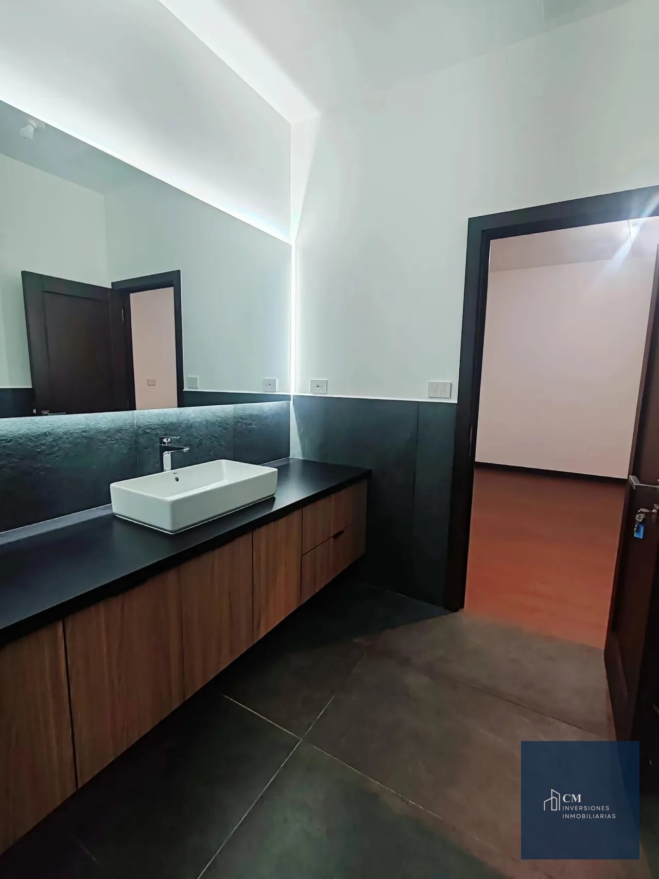 Baño — ¡Apartamento Nuevo con Jardín en Nogales de Cayalá! — Apartamento en Alquiler en Nogales de Cayalá, Zona 16, Guatemala, Ciudad — foto 8 de 17