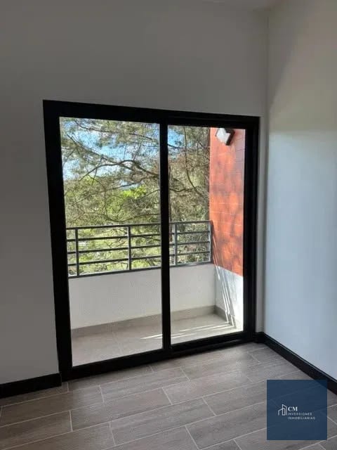 Sala — ¡Estrena apartamento de 2 dormitorios en ILIMANI con lindas vistas! — Apartamento en Venta en Zona 17, Guatemala, Ciudad — foto 4 de 15