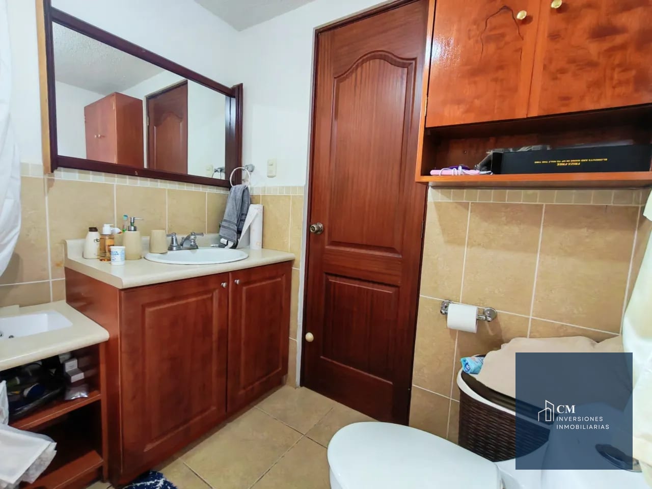 Baño — ¡Tu nuevo hogar en zona 16! Alcázar de Santa Amelia con 4 habitaciones — Casa en Venta en Zona 16, Guatemala, Ciudad — foto 11 de 17
