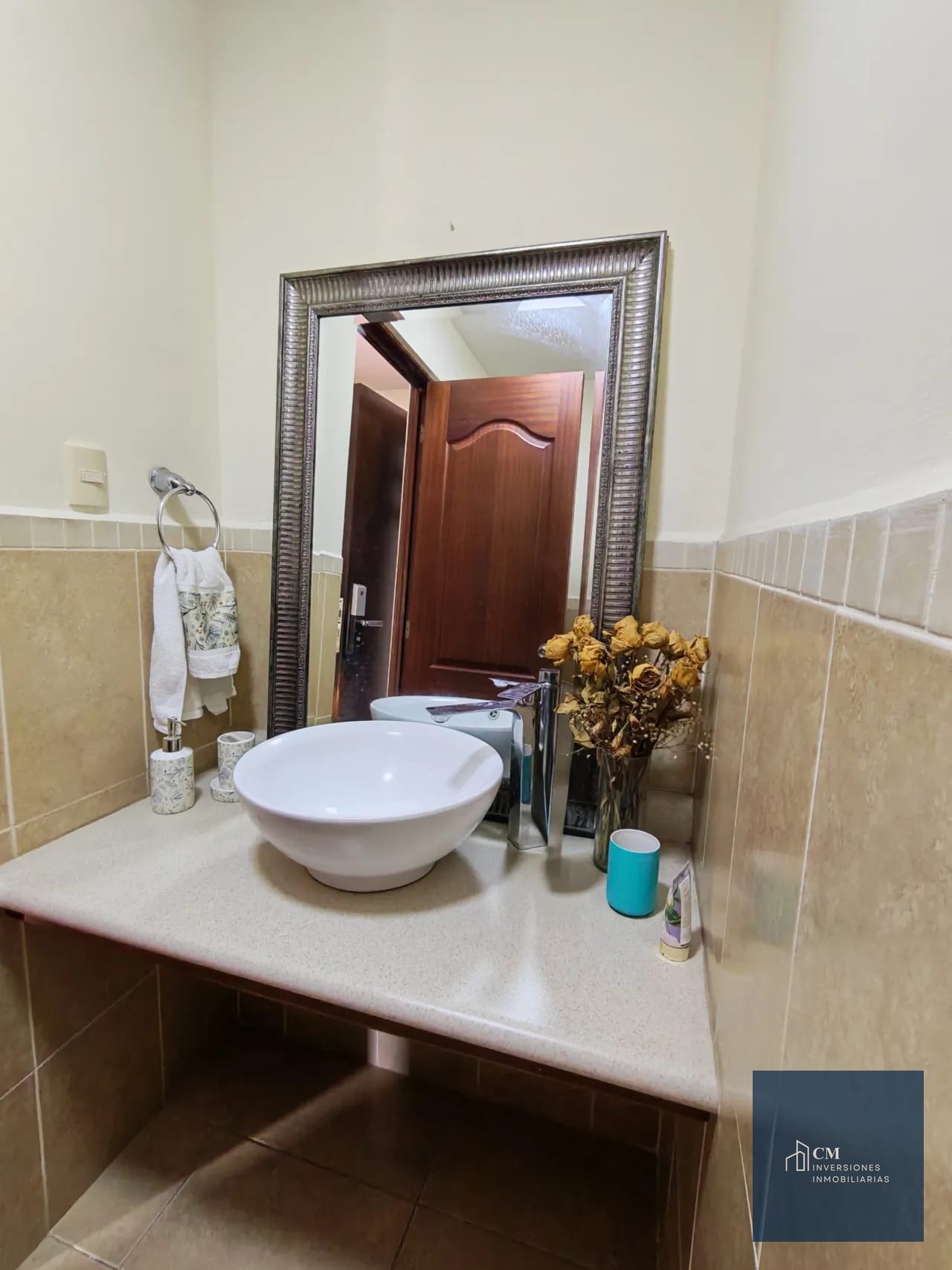 Baño — ¡Tu nuevo hogar en zona 16! Alcázar de Santa Amelia con 4 habitaciones — Casa en Venta en Zona 16, Guatemala, Ciudad — foto 12 de 17