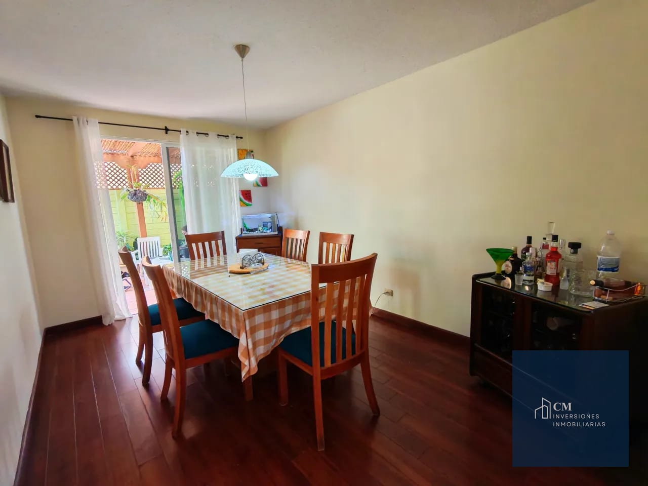 Comedor — ¡Tu nuevo hogar en zona 16! Alcázar de Santa Amelia con 4 habitaciones — Casa en Venta en Zona 16, Guatemala, Ciudad — foto 5 de 17