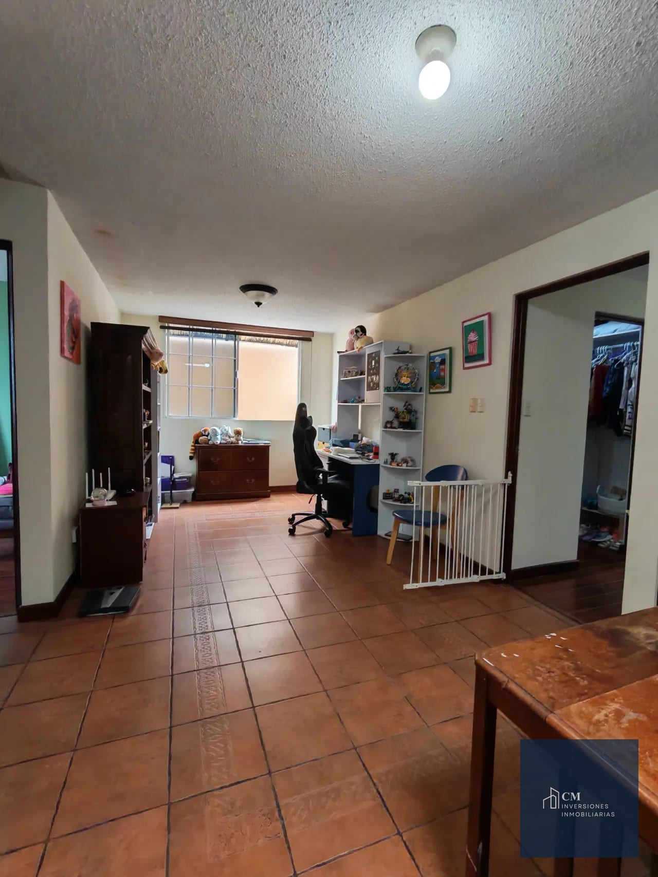 Sala Familiar — ¡Tu nuevo hogar en zona 16! Alcázar de Santa Amelia con 4 habitaciones — Casa en Venta en Zona 16, Guatemala, Ciudad — foto 15 de 17