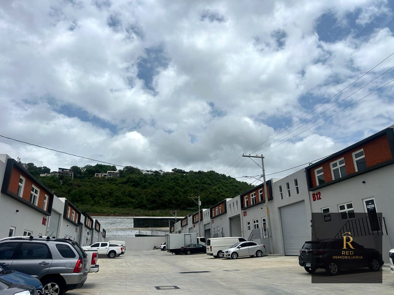 🏢 BODEGAS EN ALQUILER | Tunas 8 — El Naranjo — Bodega / Ofibodega en Alquiler en Zona 4, Guatemala, Ciudad — foto 1 de 14