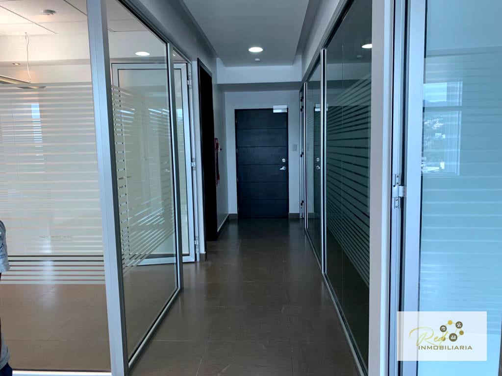 ???? Oficinas en Venta – Torre IV, Zona Pradera - Image 2