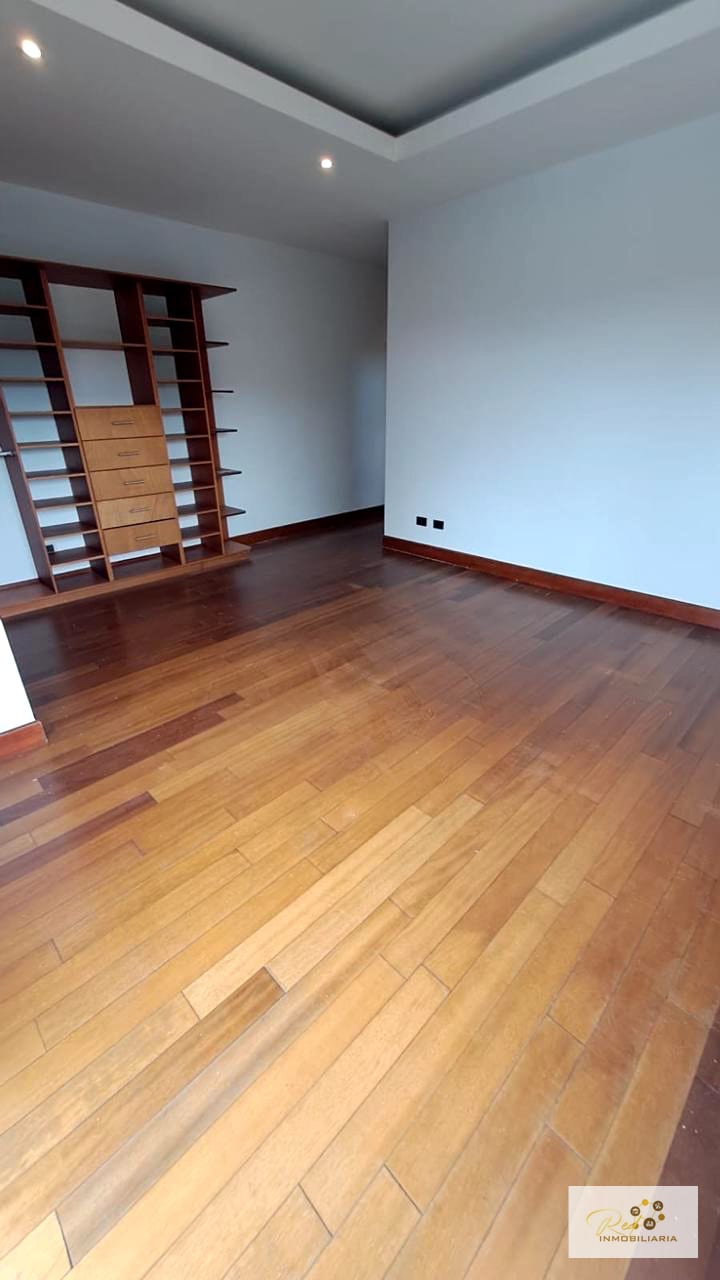 🏢 Renta de amplio apartamento — Edificio Oakland, Zona 10 — Apartamento en Alquiler en Zona 10, Guatemala, Ciudad — foto 8 de 17
