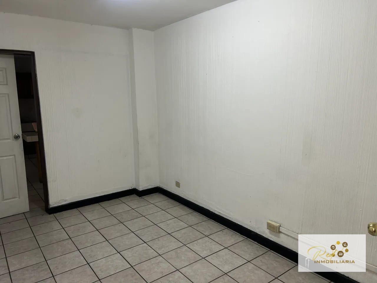 Edificio de 4 niveles 🏢 — Zona 9, Ciudad Capital — Edificio en Venta en Zona 9, Guatemala, Ciudad — foto 8 de 17
