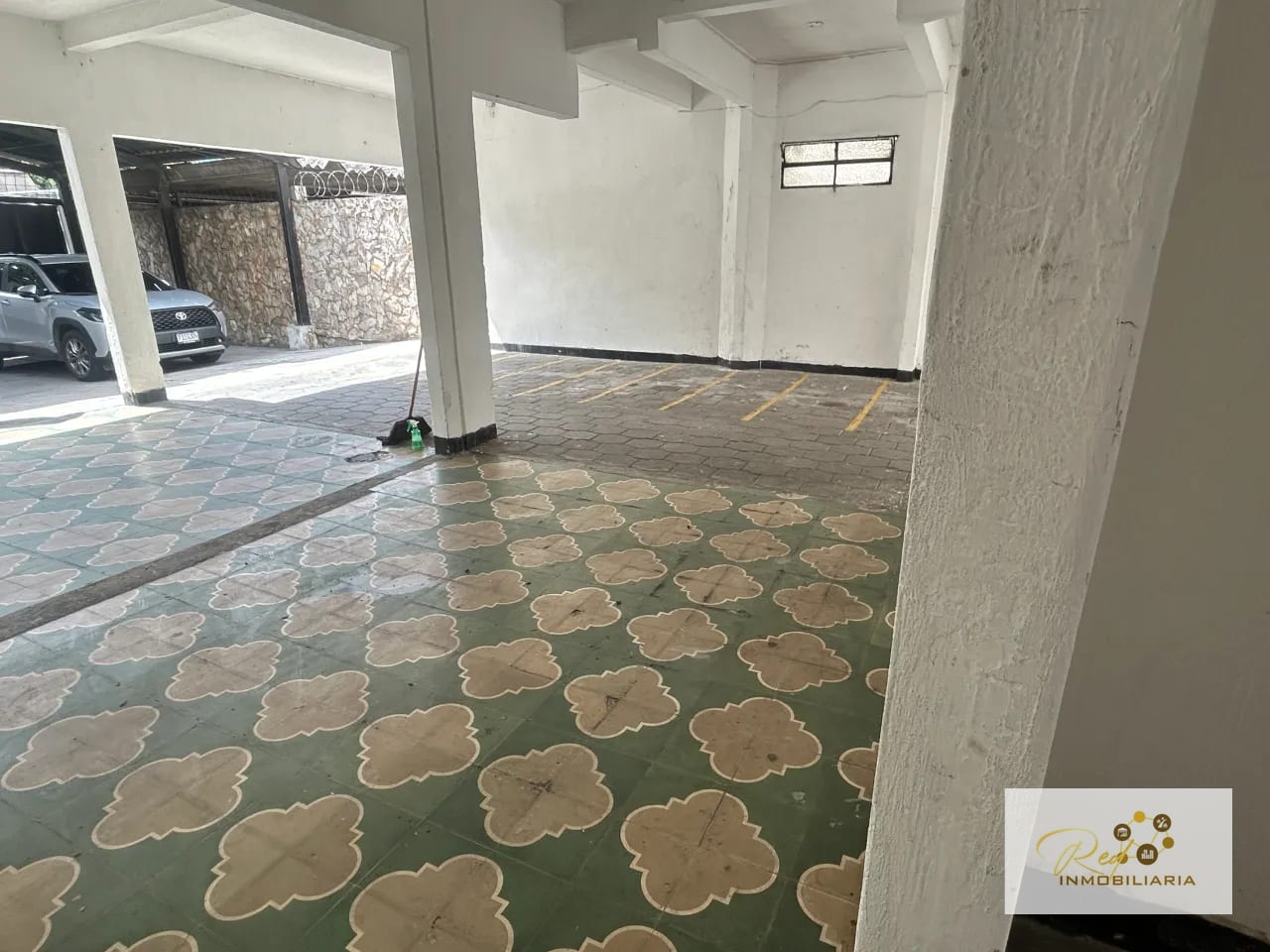 Edificio de 4 niveles 🏢 — Zona 9, Ciudad Capital — Edificio en Venta en Zona 9, Guatemala, Ciudad — foto 16 de 17