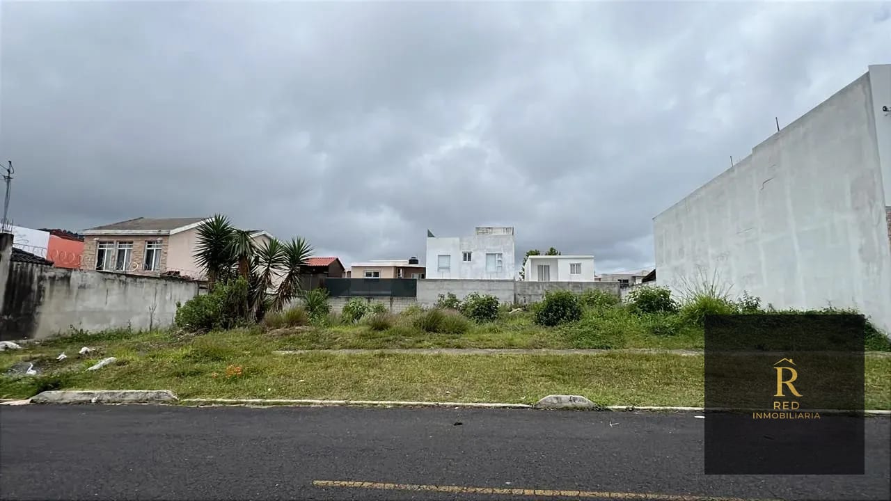 Terreno en venta — Hacienda Real, Zona 16 - Image 2