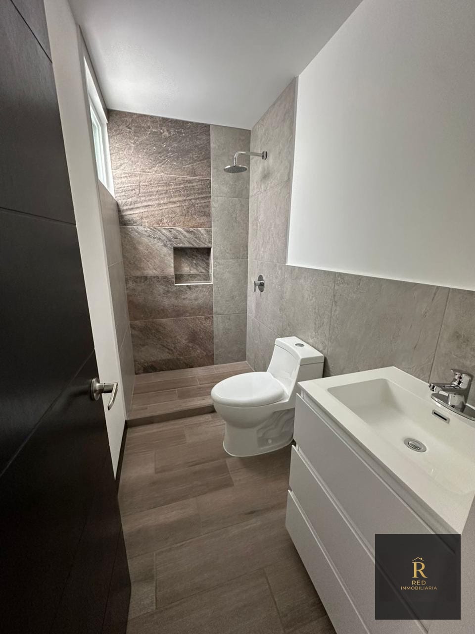 🏡✨ Casa en Venta – Hacienda Real, Zona 16 ✨🏡 — Casa en Venta en Hacienda Real, Zona 16, Guatemala, Ciudad — foto 12 de 14