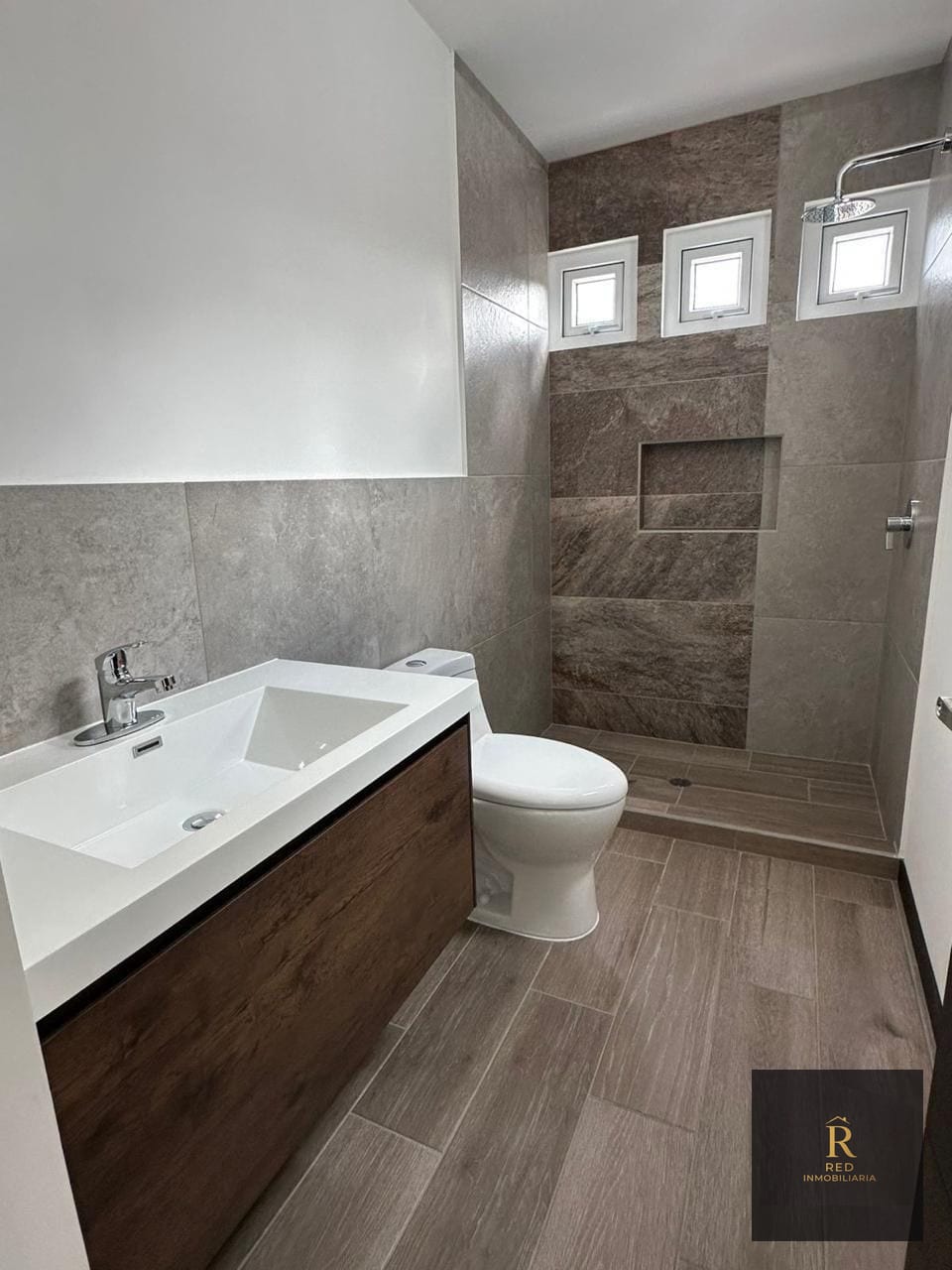 🏡✨ Casa en Venta – Hacienda Real, Zona 16 ✨🏡 — Casa en Venta en Hacienda Real, Zona 16, Guatemala, Ciudad — foto 13 de 14