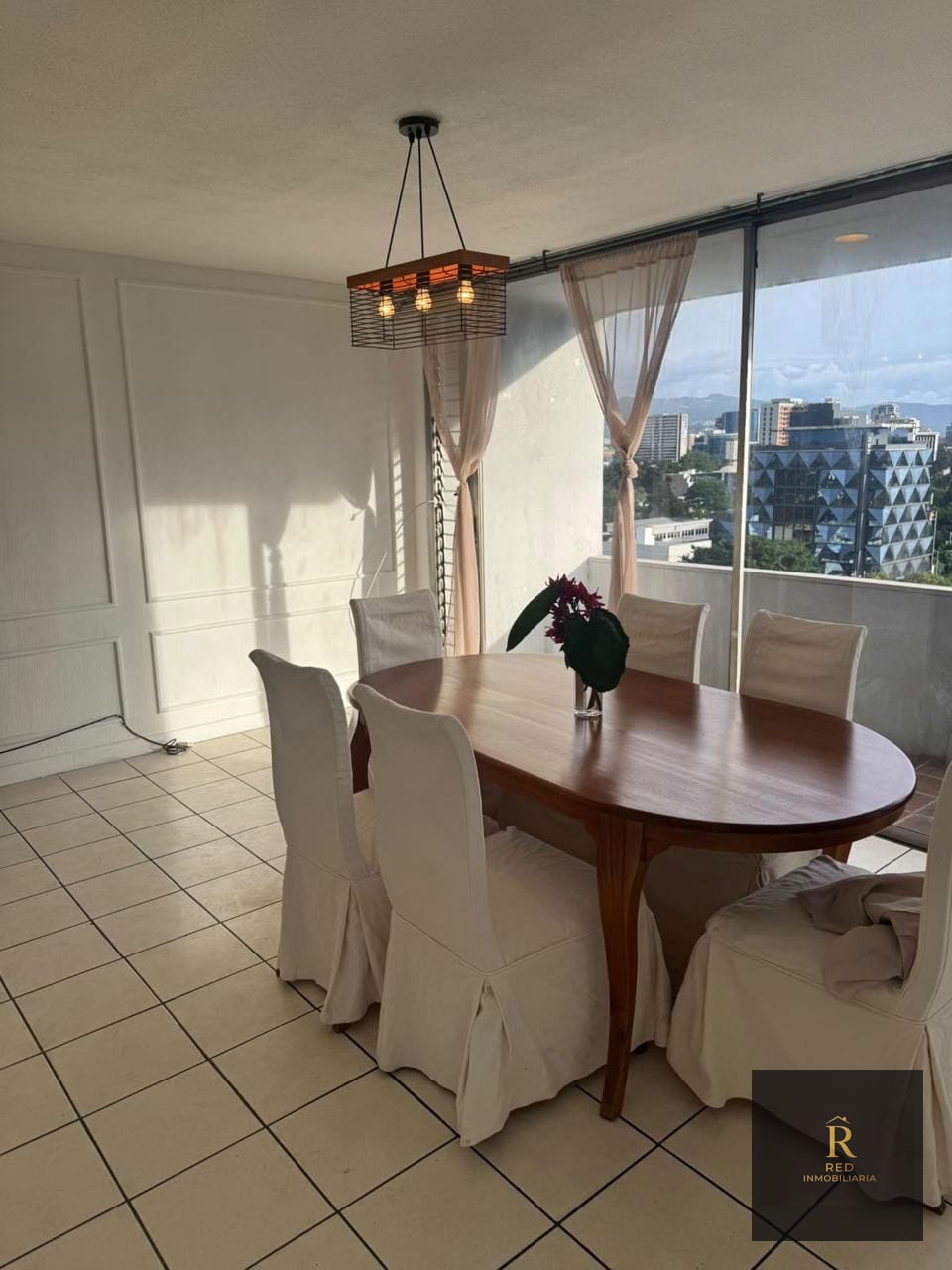 🏙️✨ ¡APARTAMENTO EN RENTA! 🏢 Edificio El Cortijo📍 Vista a Av. Refor — Apartamento en Alquiler en Zona 10, Guatemala, Ciudad — foto 1 de 9
