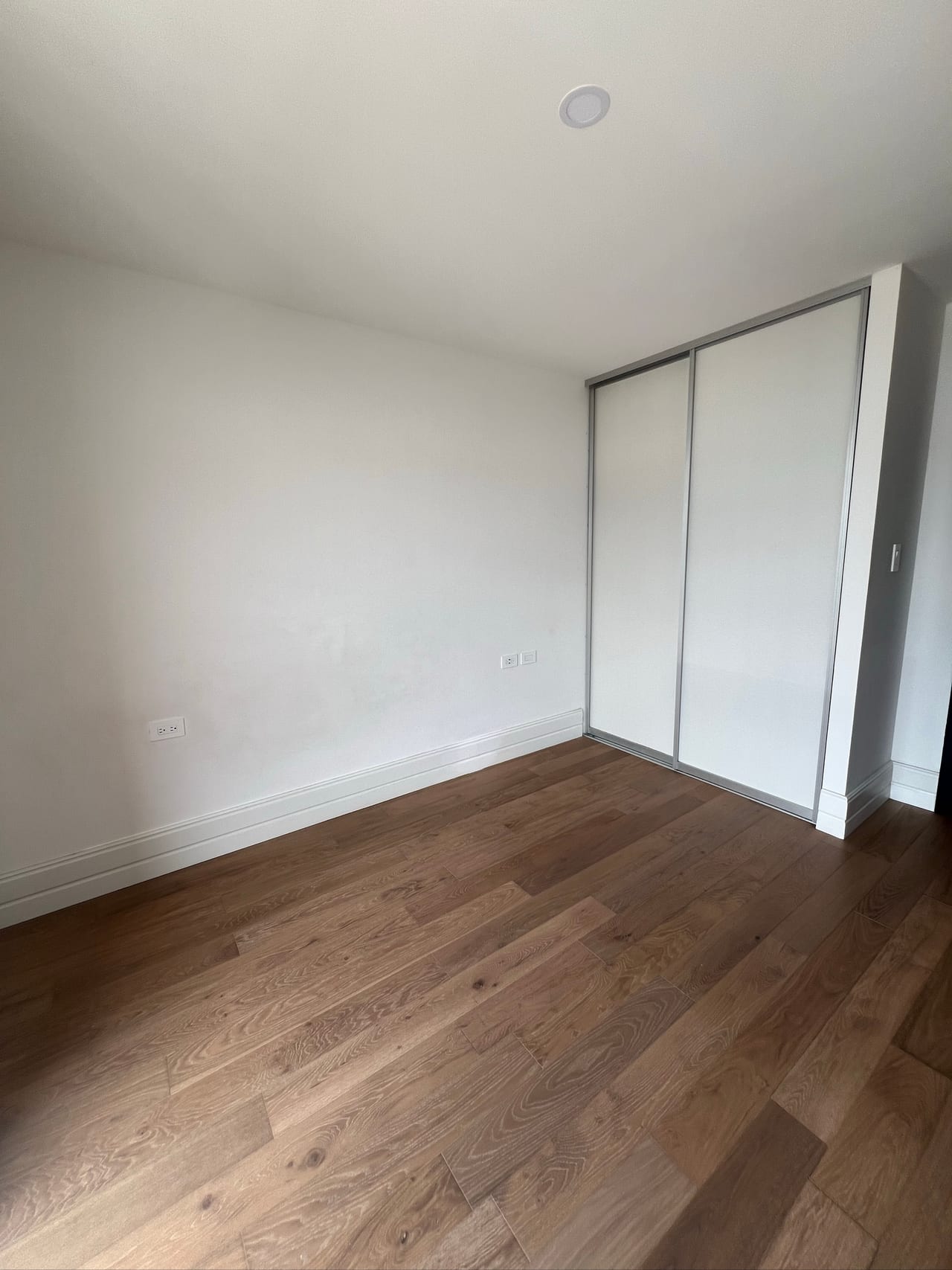 CENTRICO / APARTAMENTO EN RENTA DE 2 HABITACIONES / ZONA 5 — Apartamento en Alquiler en Céntrico, Zona 5, Guatemala, Ciudad — foto 8 de 15