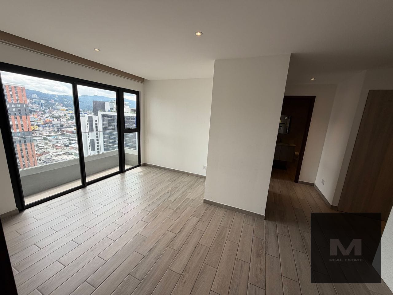 🏙️ Apartamento en Renta Zona 10 (+1) — Apartamento en Alquiler en Parque 10, Zona 10, Guatemala, Ciudad — foto 3 de 11