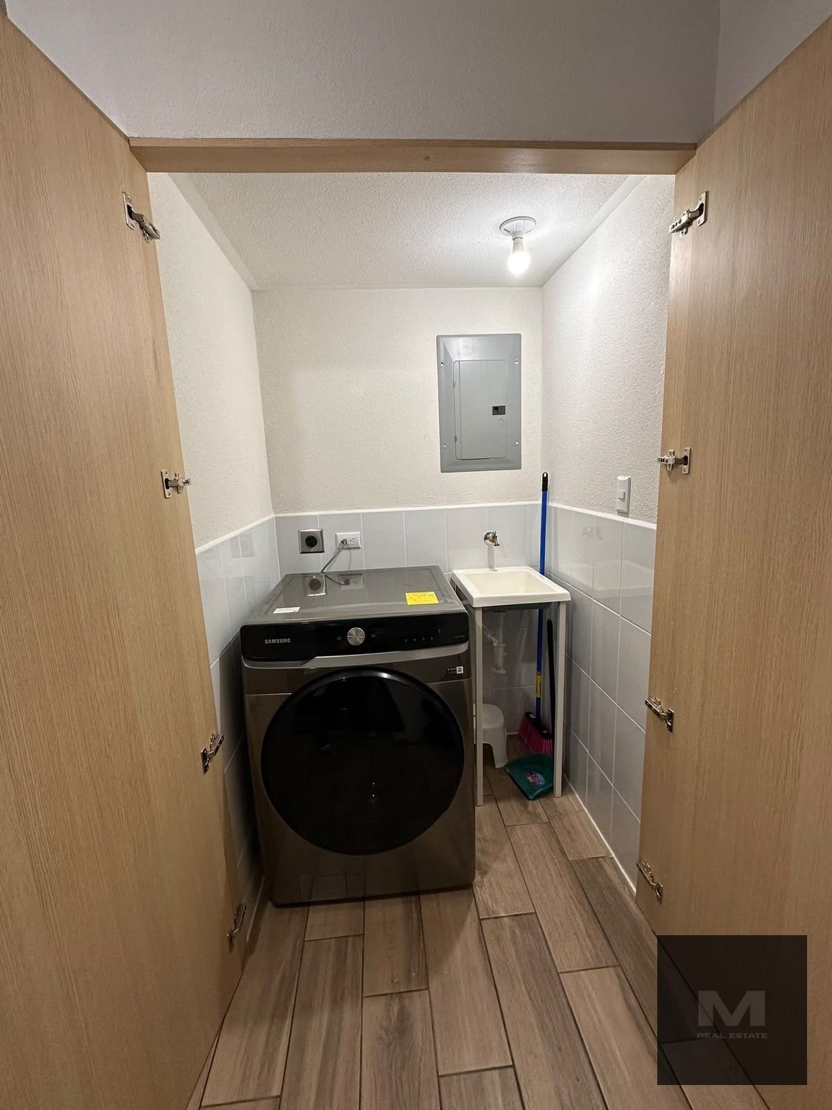 🏙️ Apartamento Amueblado en Renta Zona 16 — Apartamento en Alquiler en Lares 16, Zona 16, Guatemala, Ciudad — foto 4 de 6