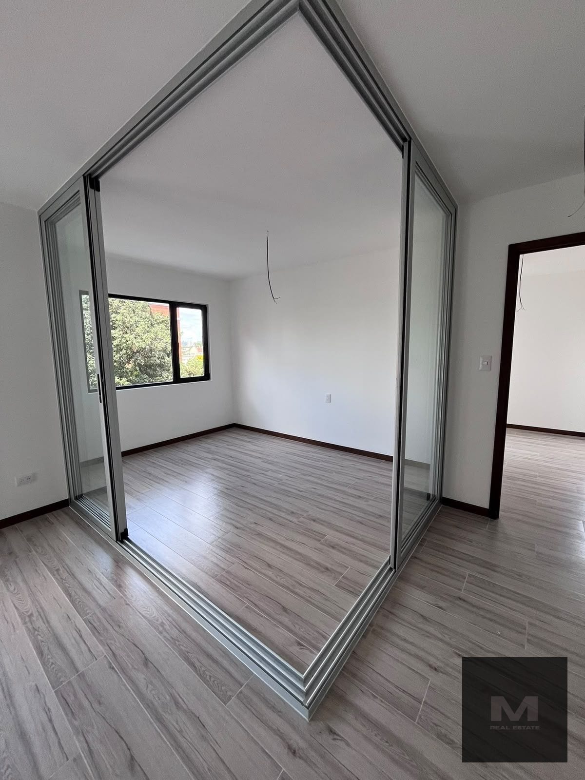 🏙️ Apartamento para Estrenar en Renta Zona 10 — Apartamento en Alquiler en Neo Apartamentos, Zona 10, Guatemala, Ciudad — foto 2 de 10