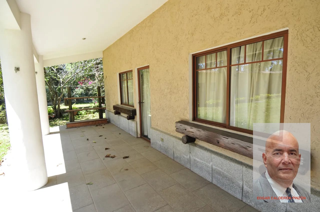 Residencia de un Nivel con 1,440 m² de Terreno – A 16 km de Antigua — Casa en Alquiler en Santiago Sacatepéquez, Sacatepéquez — foto 15 de 17