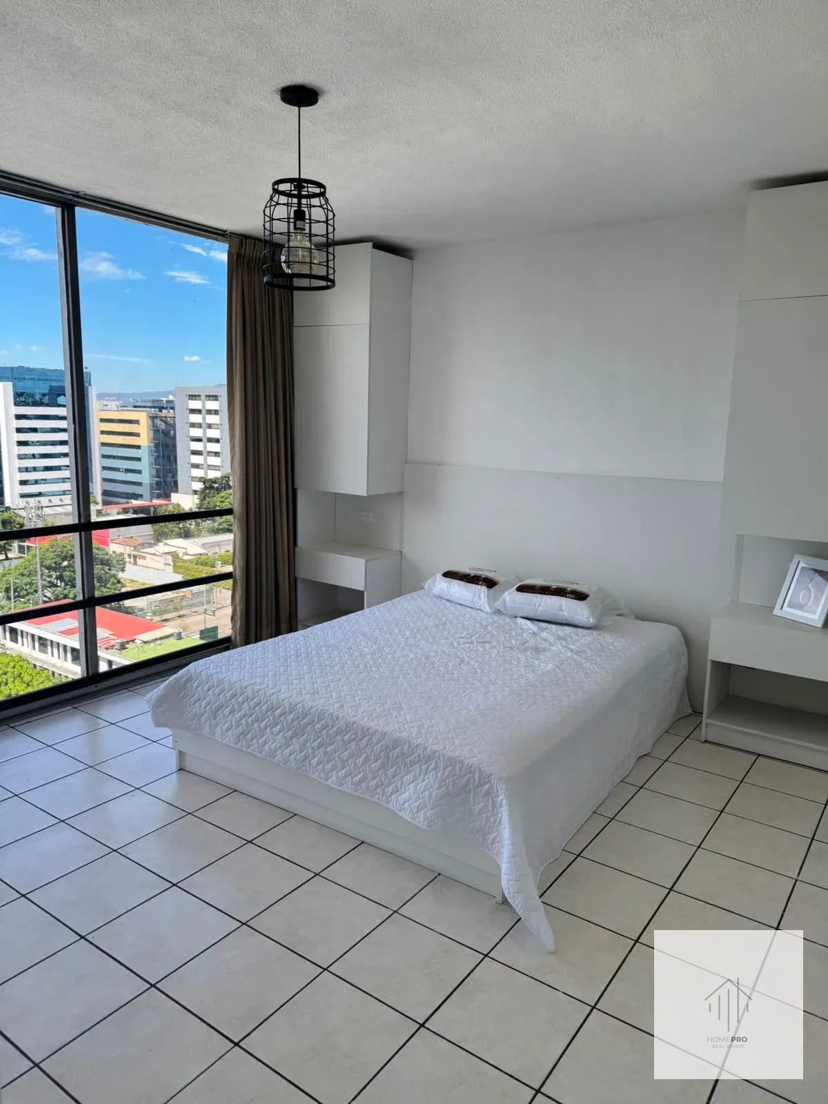 Apartamento Amueblado en Renta en Zona 9 — Apartamento en Alquiler en Cortijo Reforma, Zona 9, Guatemala, Ciudad — foto 6 de 11