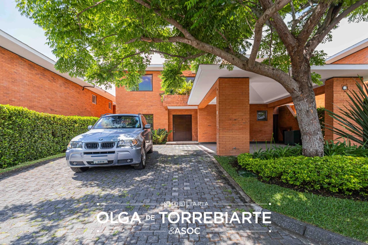 Casa en renta La Joya, Zona 10 — Casa en Alquiler en Zona 10, Guatemala, Ciudad — foto 1 de 14