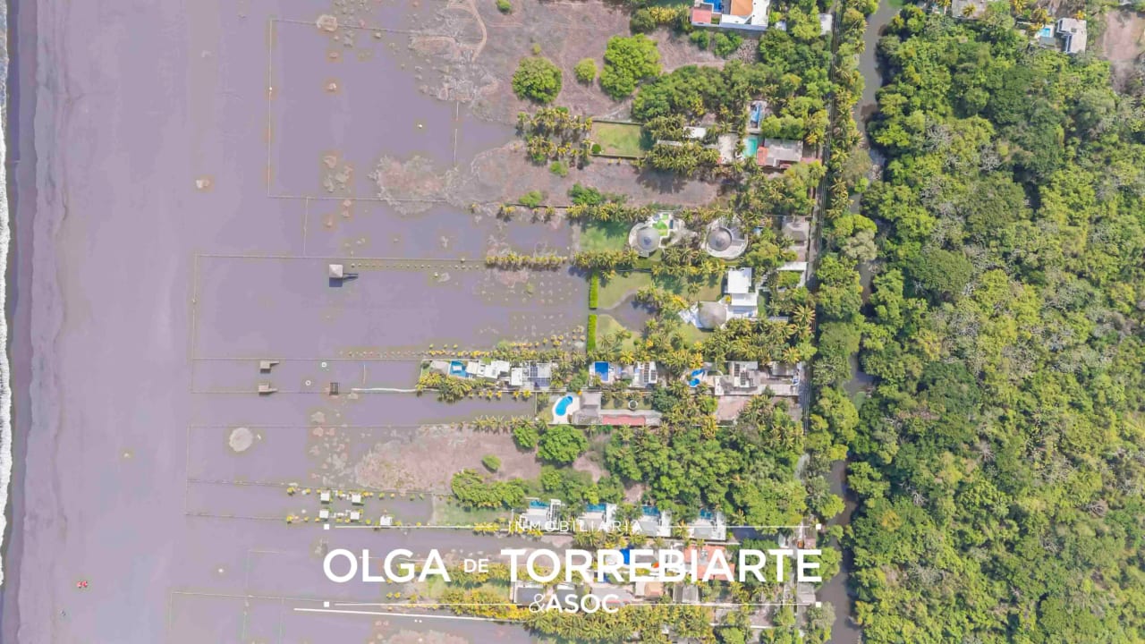 Casa frente al mar, Chulamar — Casa vacacional en Venta en Chulamar, Puerto San José, Escuintla — foto 1 de 10