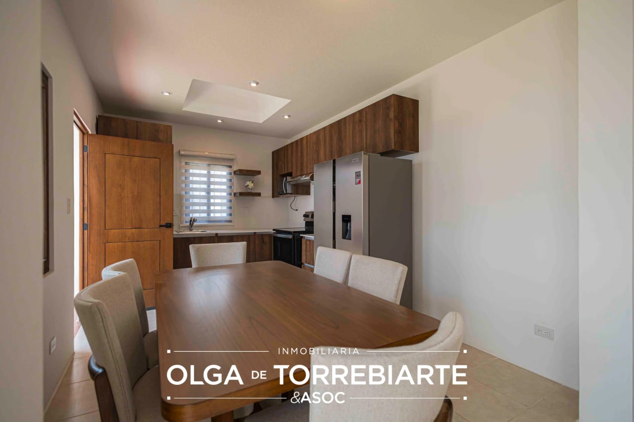 Casa en Condominio Paseo San Lorenzo — Casa en Alquiler en Ciudad Vieja, Sacatepéquez — foto 7 de 16