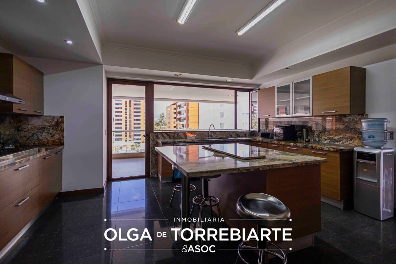 Apartamento en Gaudi, zona 14 — Apartamento en Venta en Gaudí, Zona 14, Guatemala, Ciudad — foto 12 de 17