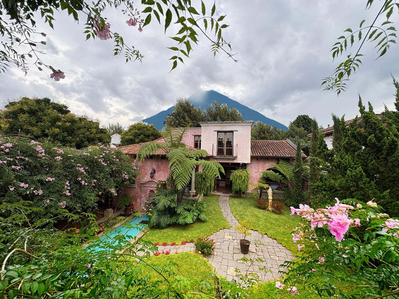 Casa amueblada en Condominio San Jerónimo Antigua Guatemala — Casa en Venta en Antigua, Sacatepéquez — foto 1 de 1