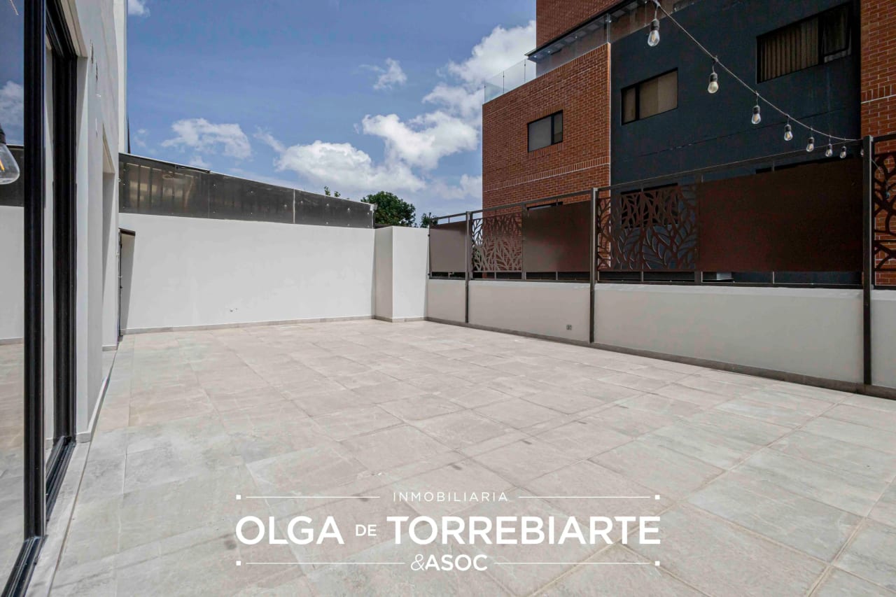 Apartamento con terraza en Azure, zona 14 — Apartamento en Alquiler en Zona 14, Guatemala, Ciudad — foto 1 de 12