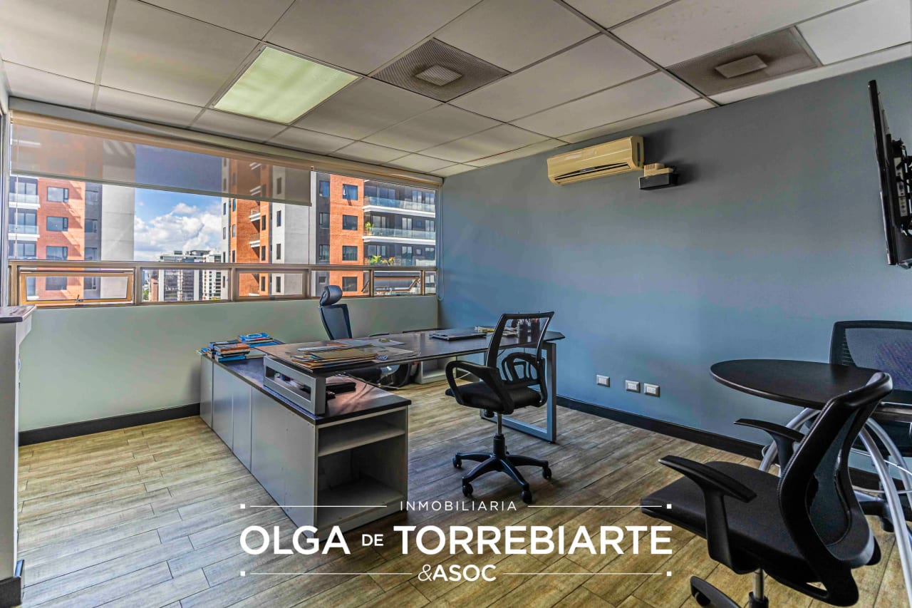 Oficina en Clínicas Médicas, Zona 10 — Clínica en Venta en Zona 10, Guatemala, Ciudad — foto 4 de 16