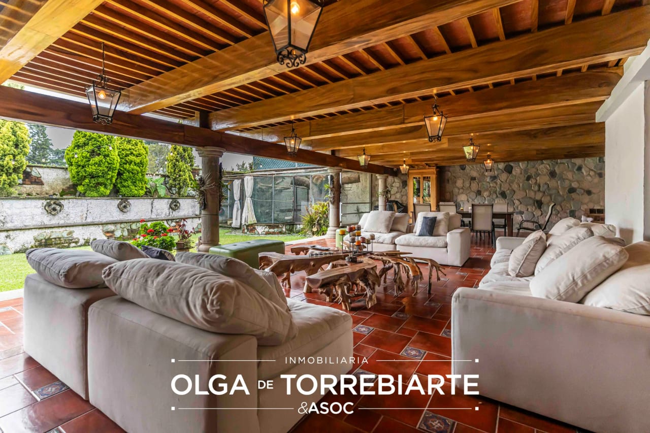 Casa Colonial en Carretera a Muxbal — Casa en Venta en Muxbal, Guatemala, Ciudad — foto 3 de 16