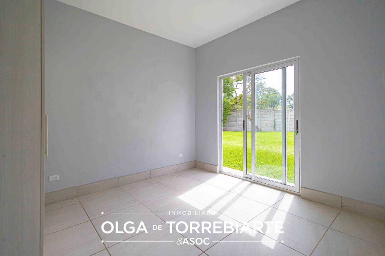 Casa de 1 nivel en Residencial Hacienda Real — Casa en Venta en Carretera a El Salvador, Guatemala, Ciudad — foto 10 de 13