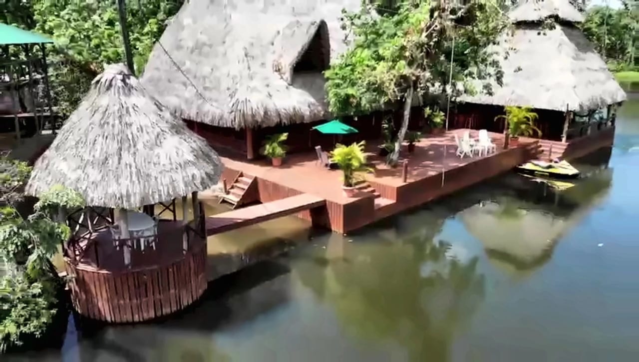 Casa en venta Río Dulce, Izabal — Casa vacacional en Venta en Livingston, Izabal — foto 1 de 3