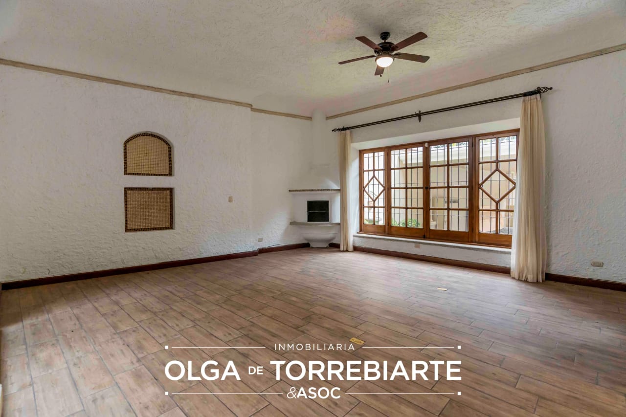 Casa en residenciales Las Cumbres, Zona 16 — Casa en Alquiler en Zona 13, Guatemala, Ciudad — foto 1 de 17