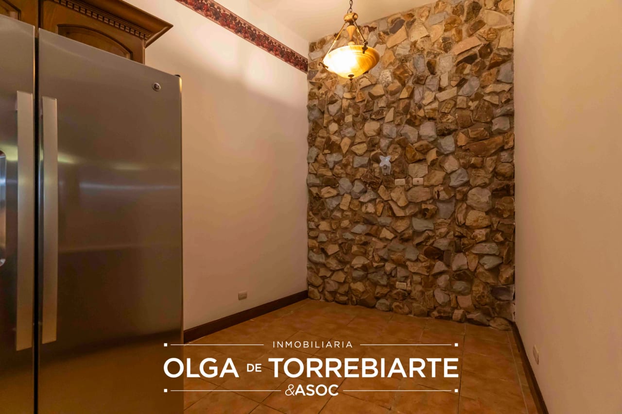 Casa en residenciales Las Cumbres, Zona 16 — Casa en Alquiler en Zona 13, Guatemala, Ciudad — foto 7 de 17