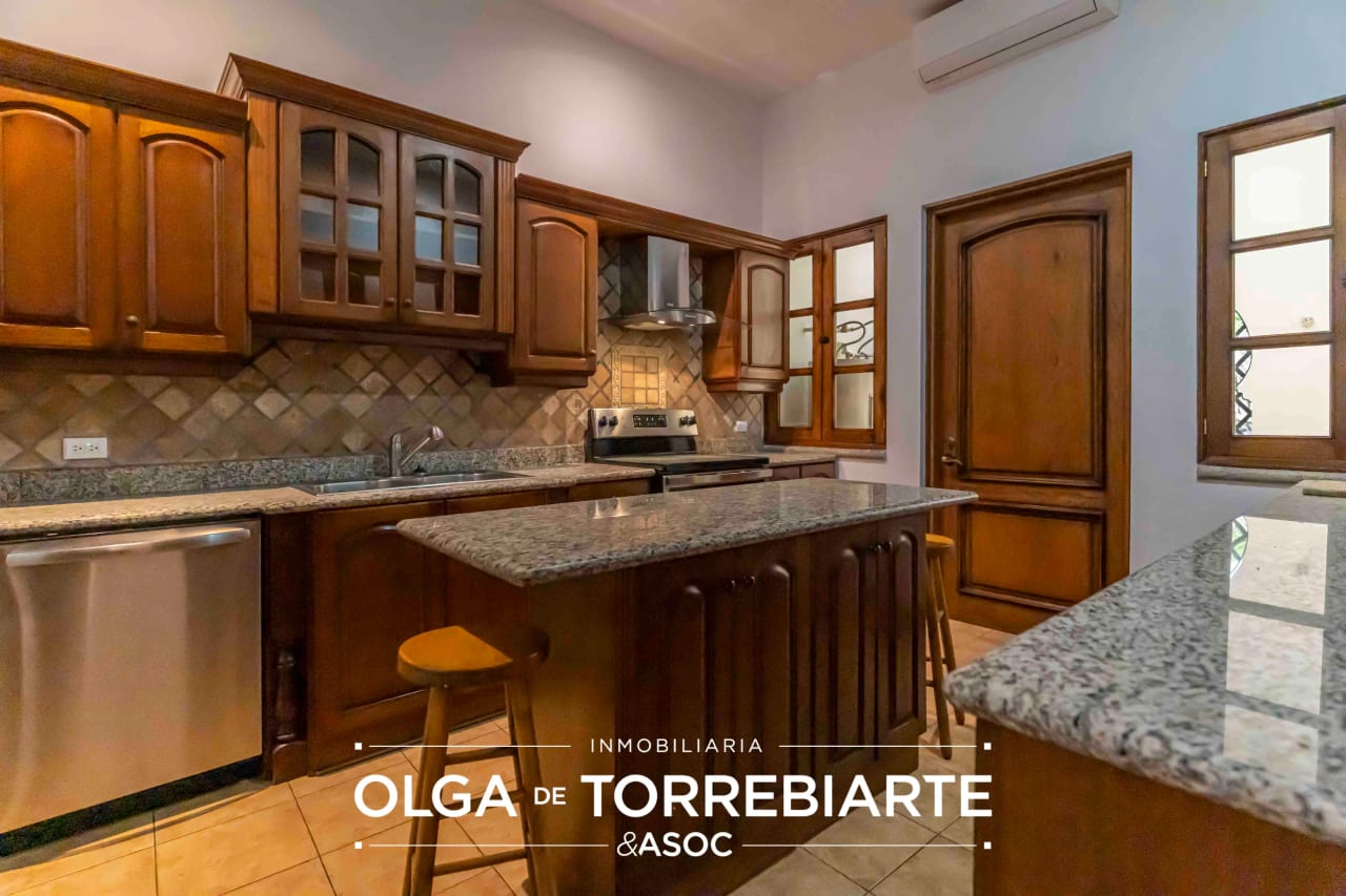 Casa en residenciales Las Cumbres, Zona 16 — Casa en Alquiler en Zona 13, Guatemala, Ciudad — foto 7 de 16