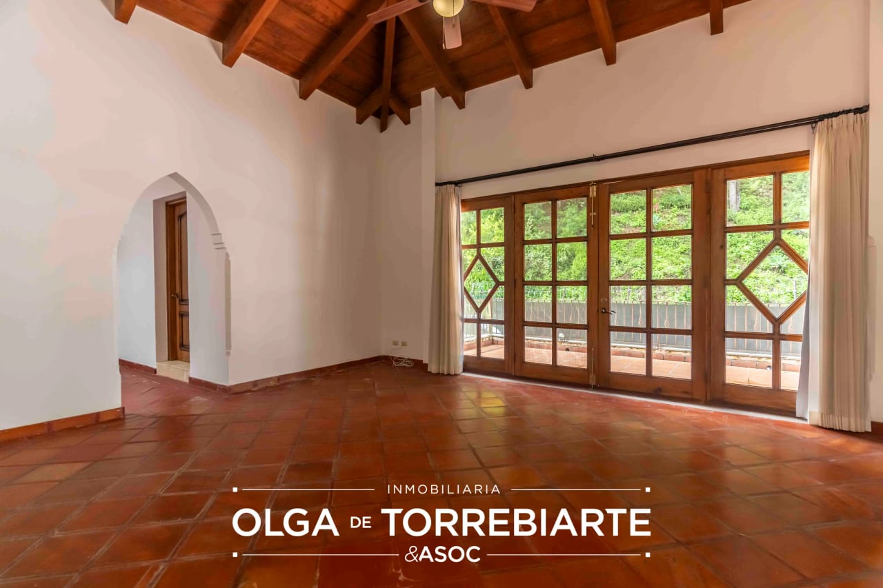 Casa en residenciales Las Cumbres, Zona 16 — Casa en Alquiler en Zona 13, Guatemala, Ciudad — foto 11 de 16