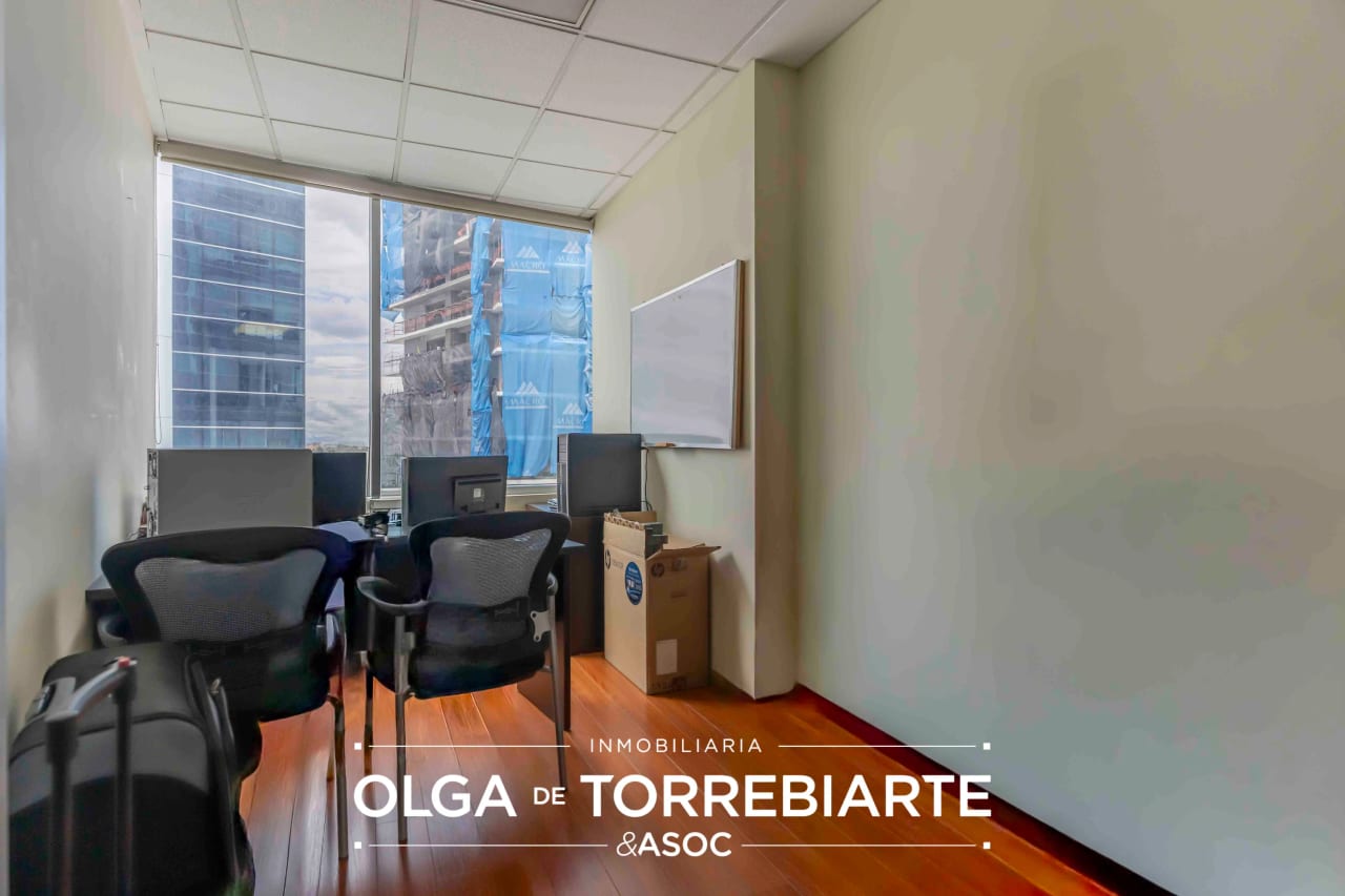 Oficina en Empresarial Zona Pradera, Zona 10 — Oficina en Venta en Zona Pradera, Zona 10, Guatemala, Ciudad — foto 1 de 13