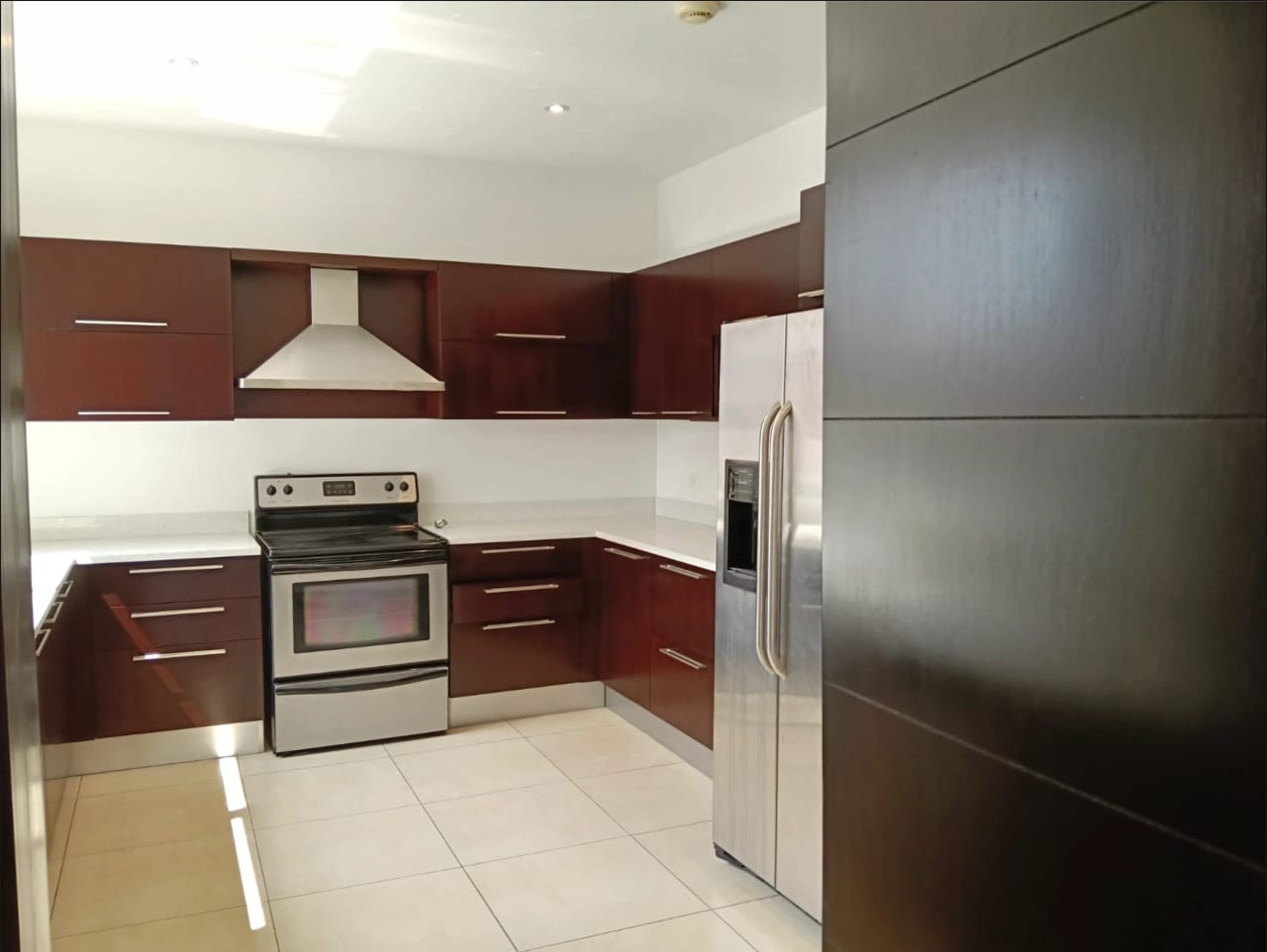 Se Alquila Apto. de Dos Niveles Edificio Quinta Avenida, Zona 14. — Apartamento en Venta en Quinta Avenida, Zona 14, Guatemala, Ciudad — foto 7 de 10