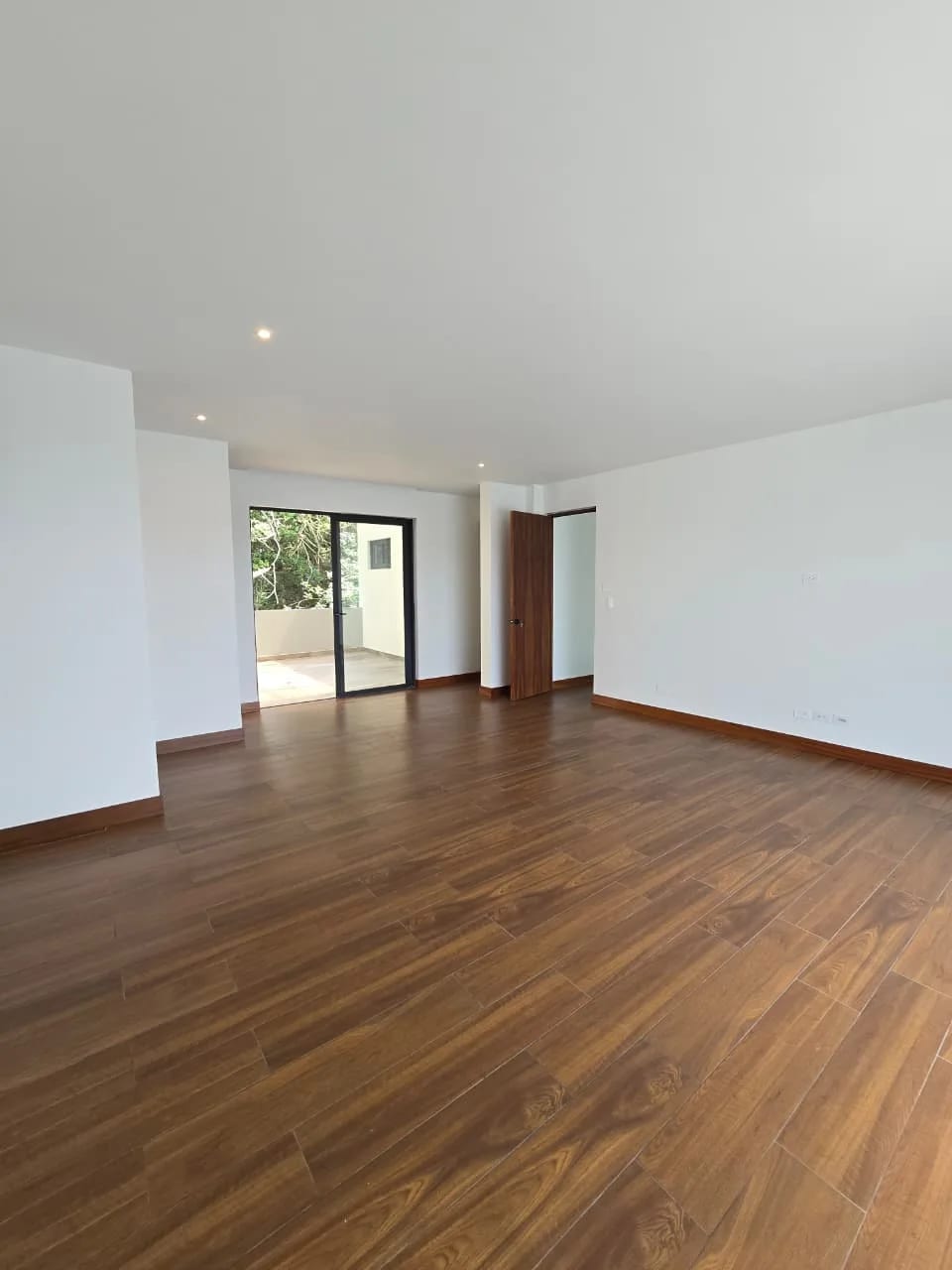 Se Alquila Preciosa Casa en Pulte Ecuestre, Zona 16. — Casa en Alquiler en El Pulté Ecuestre, Zona 16, Guatemala, Ciudad — foto 15 de 17