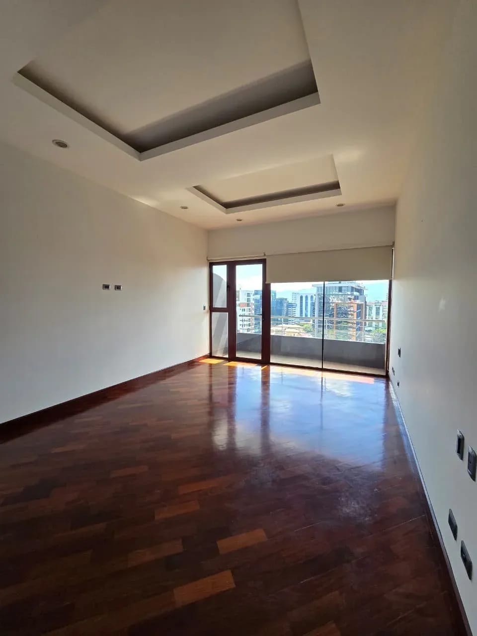Se Alquila/Vende Apto. PH en Edificio Zona 10. (copia) — Apartamento en Alquiler en Zona 10, Guatemala, Ciudad — foto 12 de 17