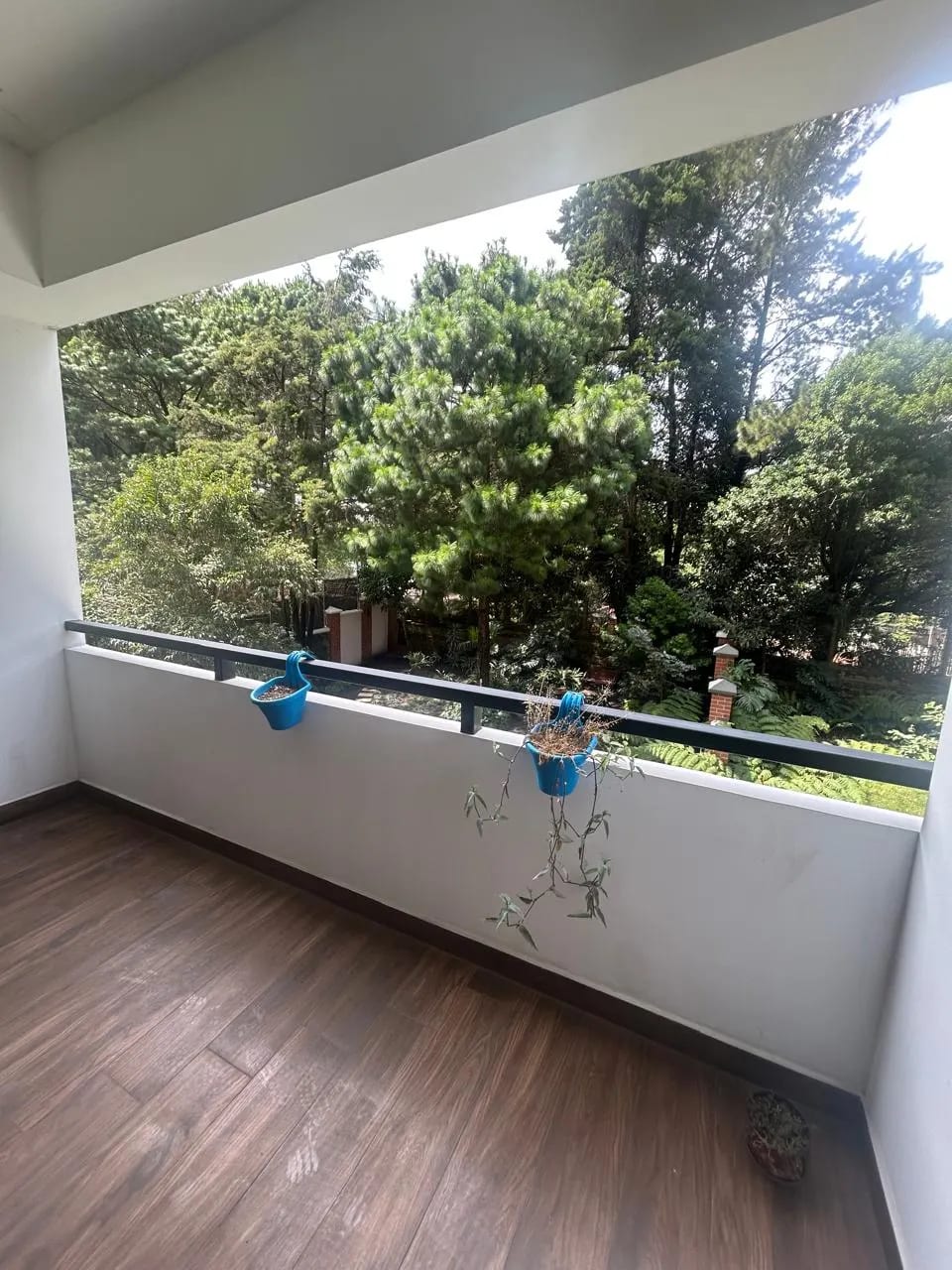 Se Alquila Apto. Edificio Casa Acueducto, Zona 10. Nivel Bajo. — Apartamento en Alquiler en Casa Acueducto, Zona 10, Guatemala, Ciudad — foto 3 de 16