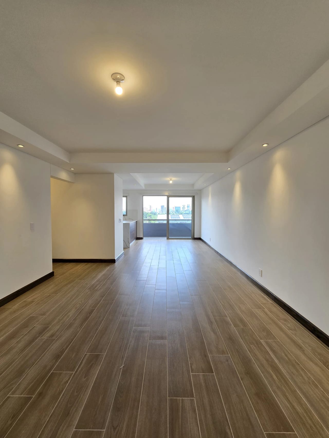 Se Alquila Apto. Edificio Segheria, Zona 14. — Apartamento en Alquiler en Segheria, Zona 14, Guatemala, Ciudad — foto 1 de 13