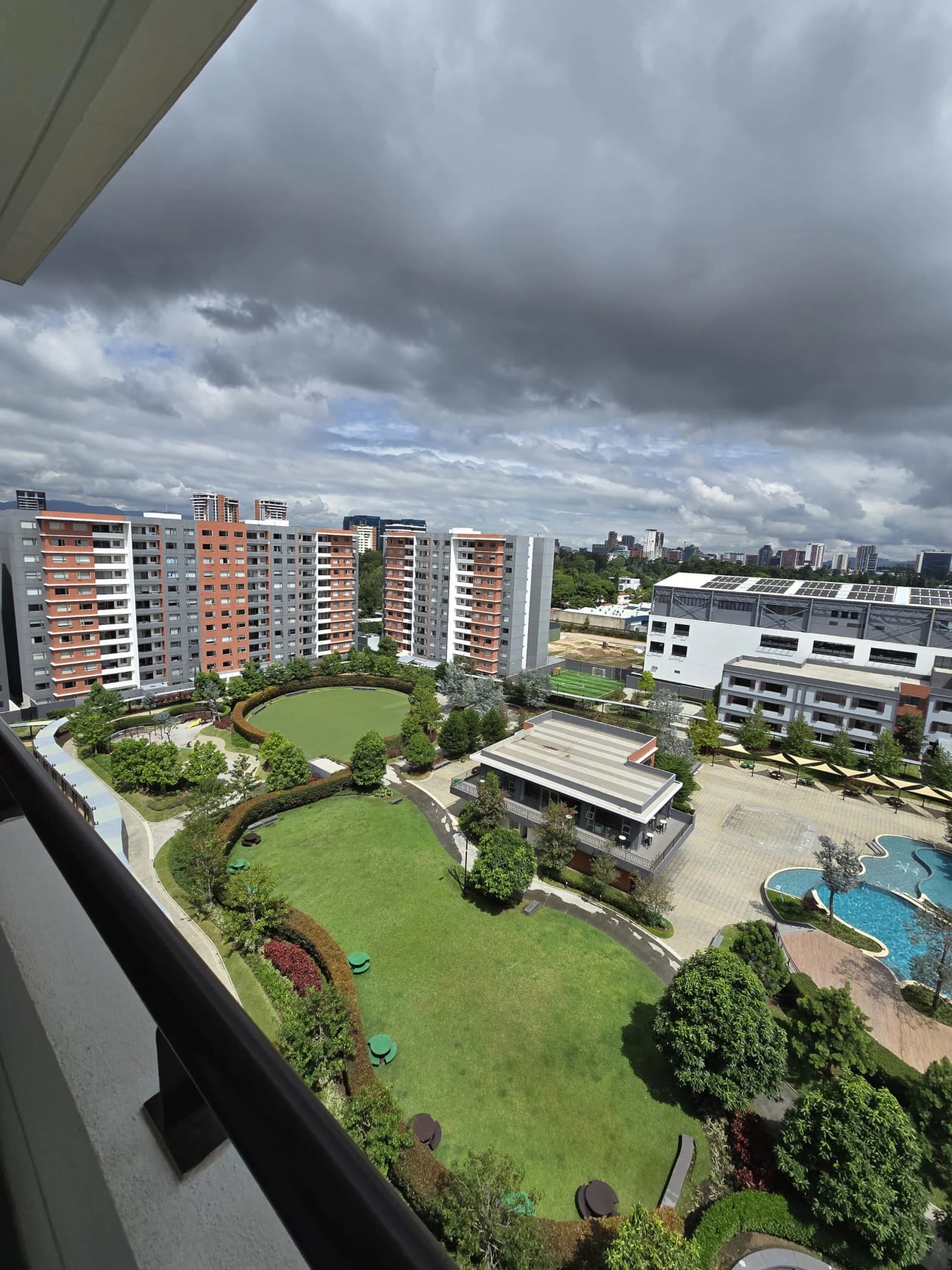 Se Alquila Apto. en Edificio Segheria, Zona 14. — Apartamento en Alquiler en Segheria, Zona 14, Guatemala, Ciudad — foto 4 de 16