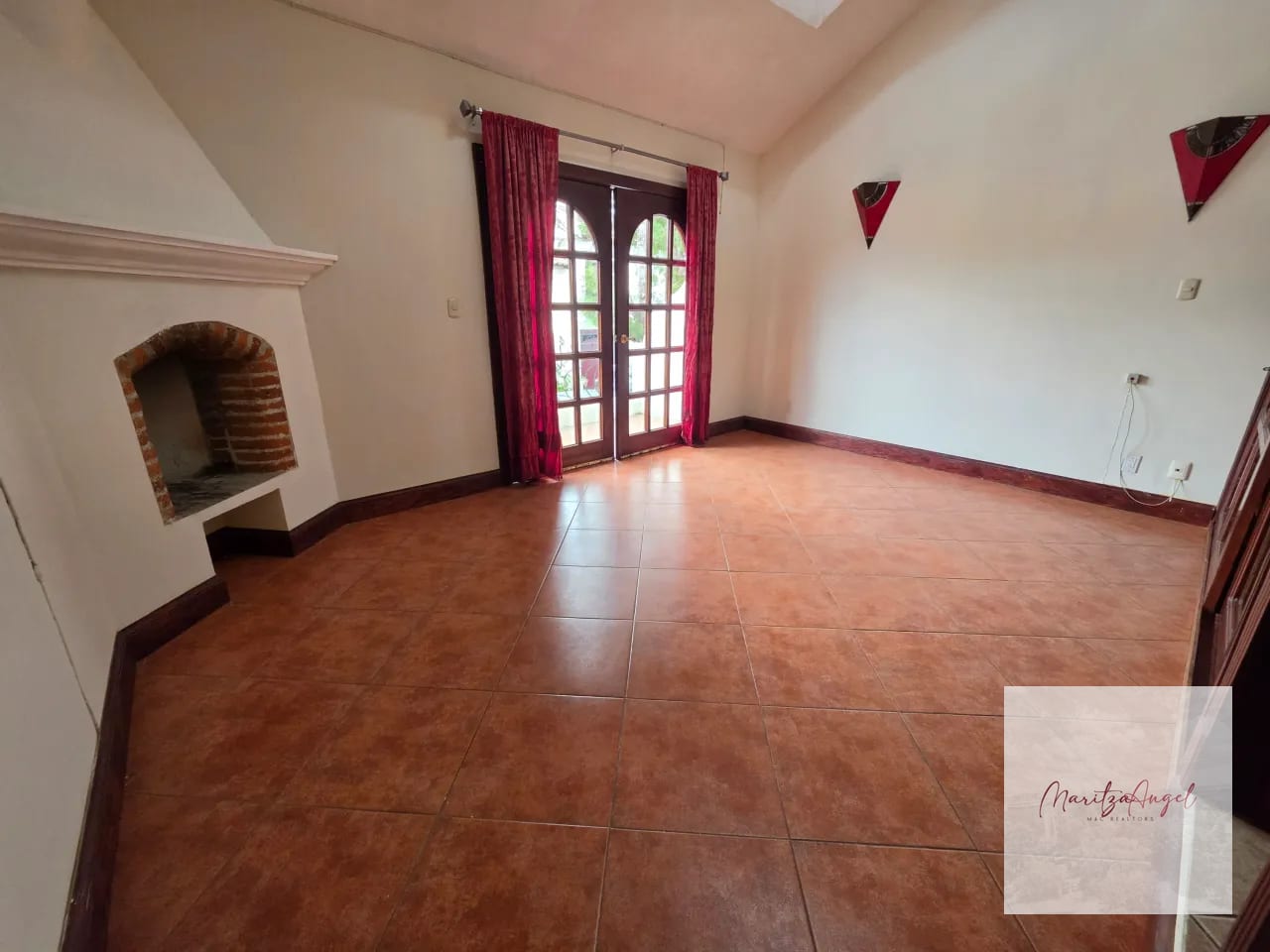 CASA EN VENTA EN LA ANTIGUA — Casa en Venta en Antigua, Sacatepéquez — foto 4 de 14