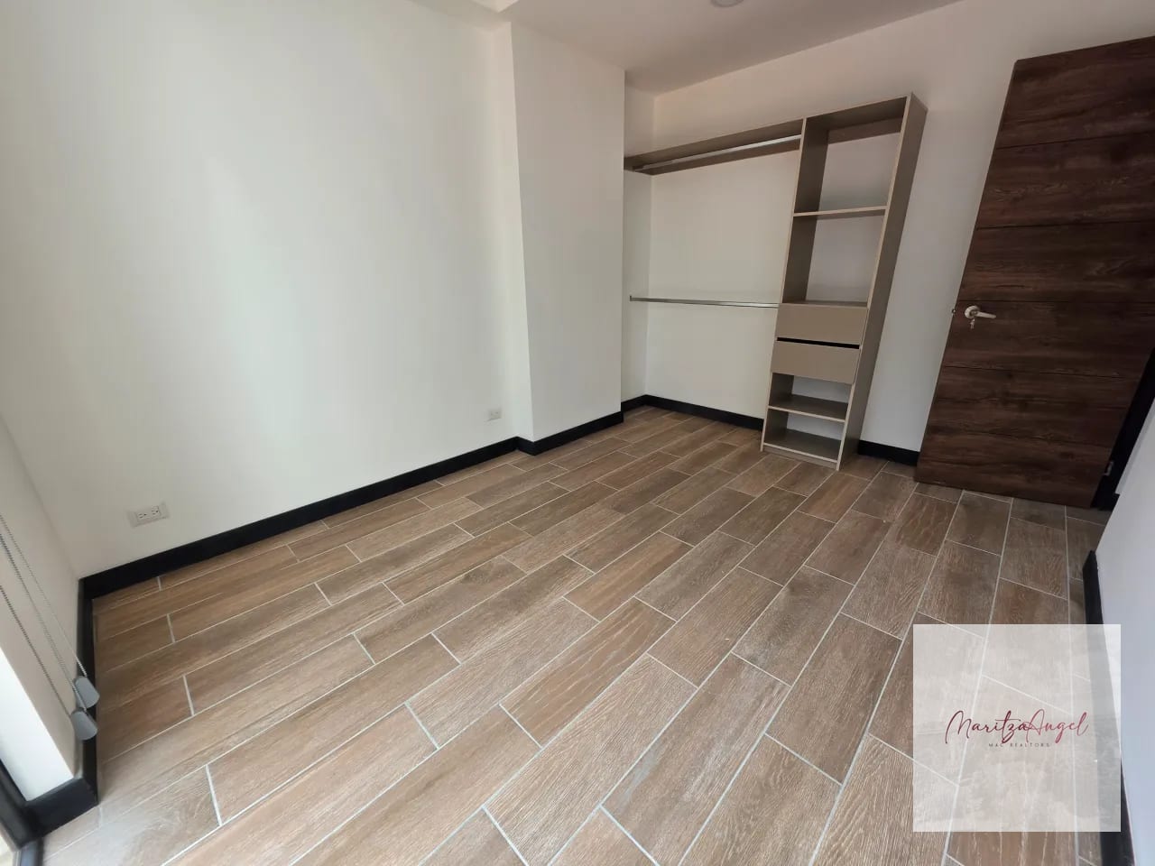 APARTAMENTO EN RENTA EN ZONA 10 — Apartamento en Alquiler en Zona 10, Guatemala, Ciudad — foto 2 de 10