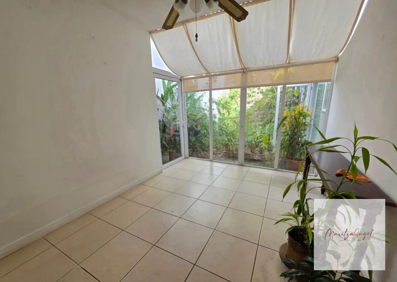 Venta de Casa en Zona 16 — Casa en Venta en Zona 16, Guatemala, Ciudad — foto 5 de 12
