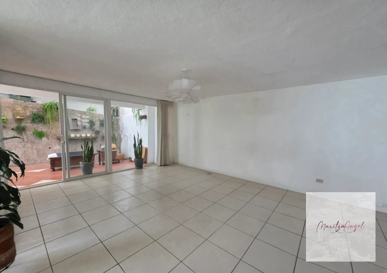 Venta de Casa en Zona 16 — Casa en Venta en Zona 16, Guatemala, Ciudad — foto 6 de 12