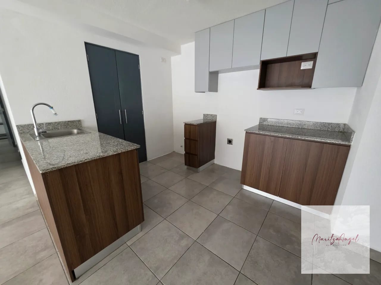 Renta de Apartamento en San Cristobal, Zona 8 de Mixco — Apartamento en Alquiler en Zona 8 Mixco, Guatemala, Ciudad — foto 3 de 11